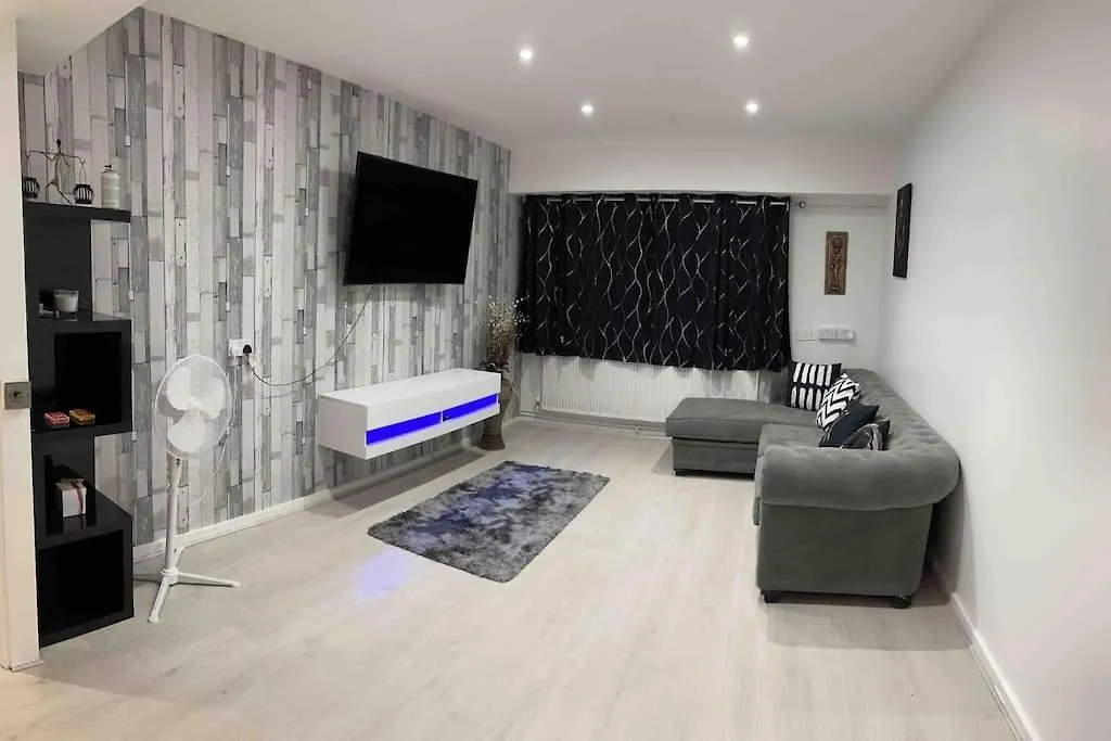 Central Cosy Apartment In Quiet Location Londra