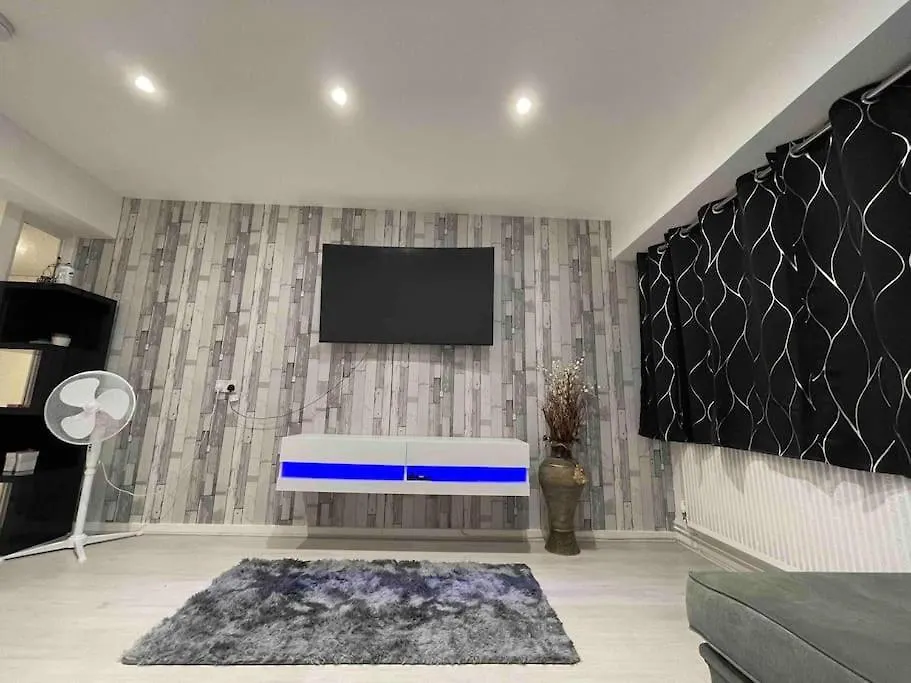 Central Cosy Apartment In Quiet Location Londra
